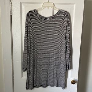 Old Navy B&W Stripe Tunic